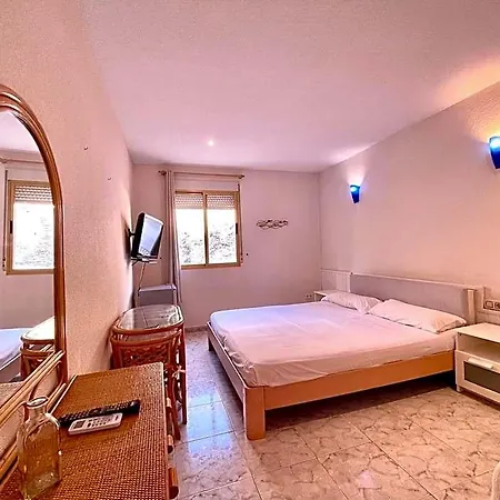 Hotel Chinasol Cost